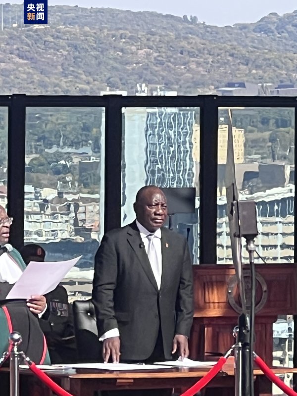 万博max官方入口西里尔·拉马福萨宣誓就任南非总统-万博max官方入口